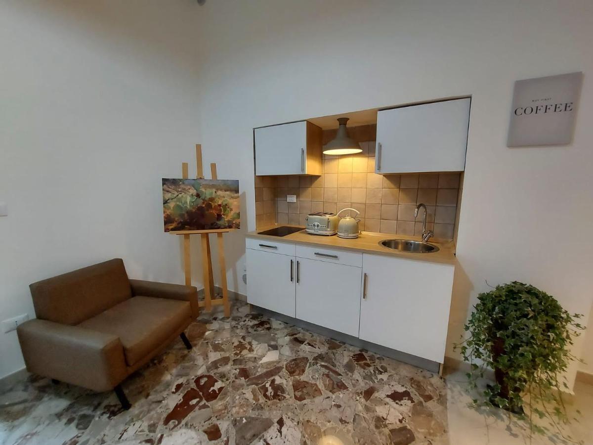 Stellammare Apulian House B&B バーリ エクステリア 写真